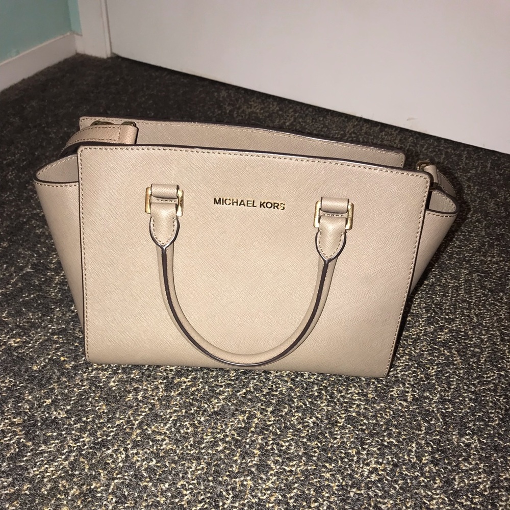 Michael Kors purse